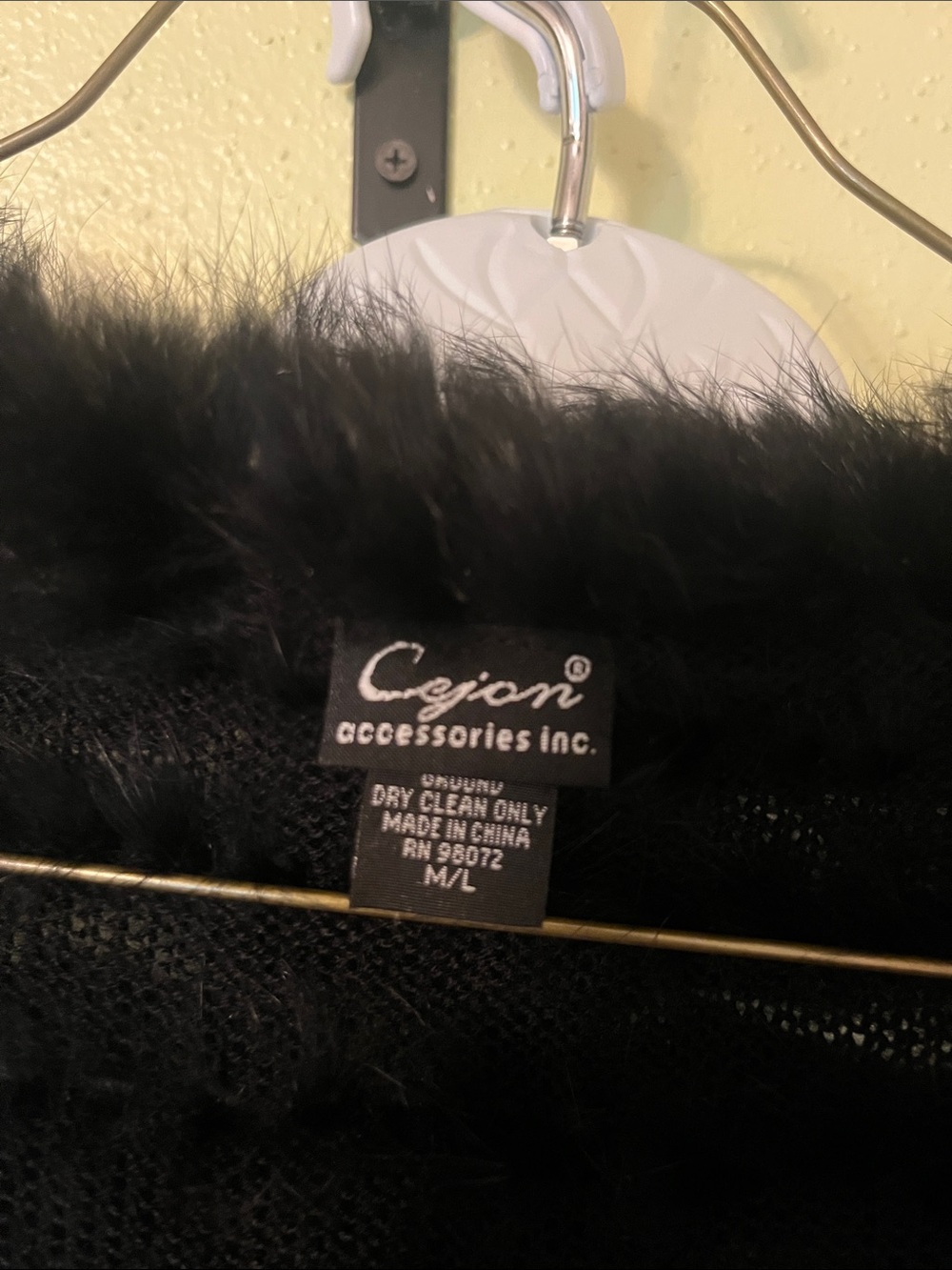 Cejon genuine black knitted rabbit fur bolero, shrug, capelet, or cropped jacket - Picture 5 of 9